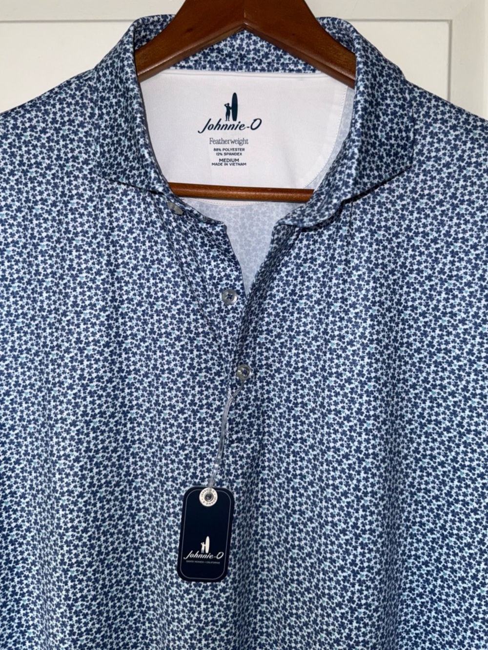 johnnie-O "Four Leaf" Featherweight Performance Polo in Lake Blue - NWT - Picture 8 of 9